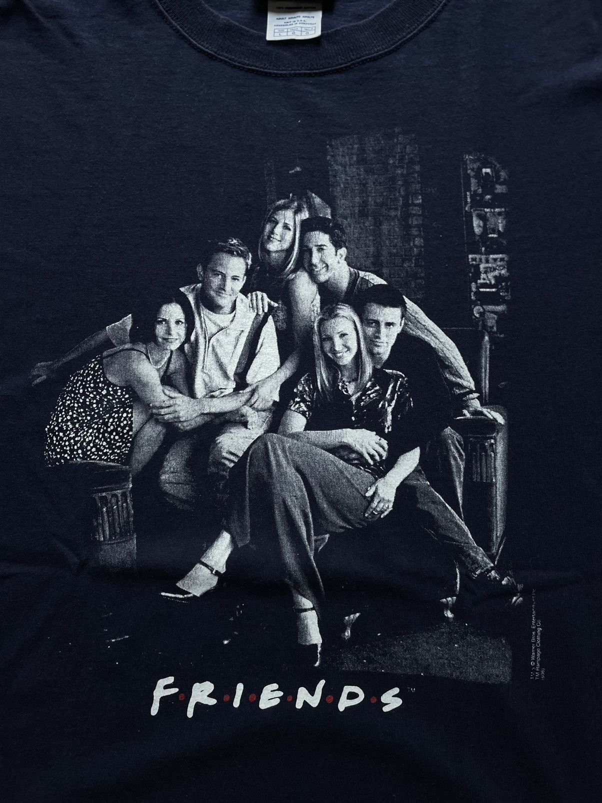 Vintage 2000s Friends Tv show series Warner Bros promo tee Y2K Size US L / EU 52-54 / 3 - 2 Thumbnail