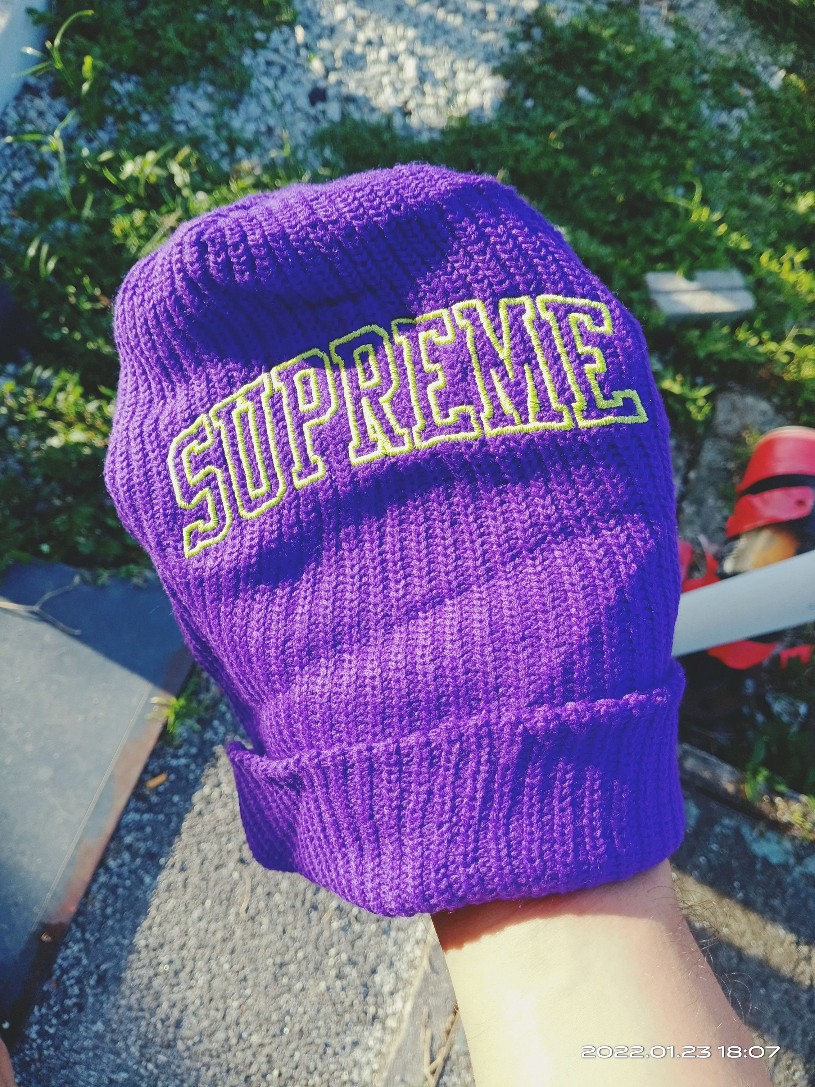Supreme Supreme Beanie Spellout Embroidery Size ONE SIZE - 1 Thumbnail