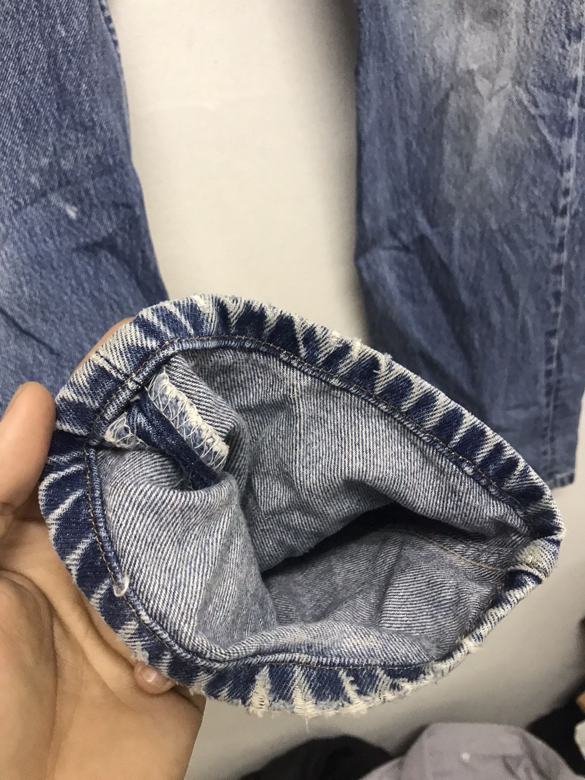 Levi's Vintage Levis 501 Distressed x Kurt Cobain Denim Size US 35 - 11 Thumbnail