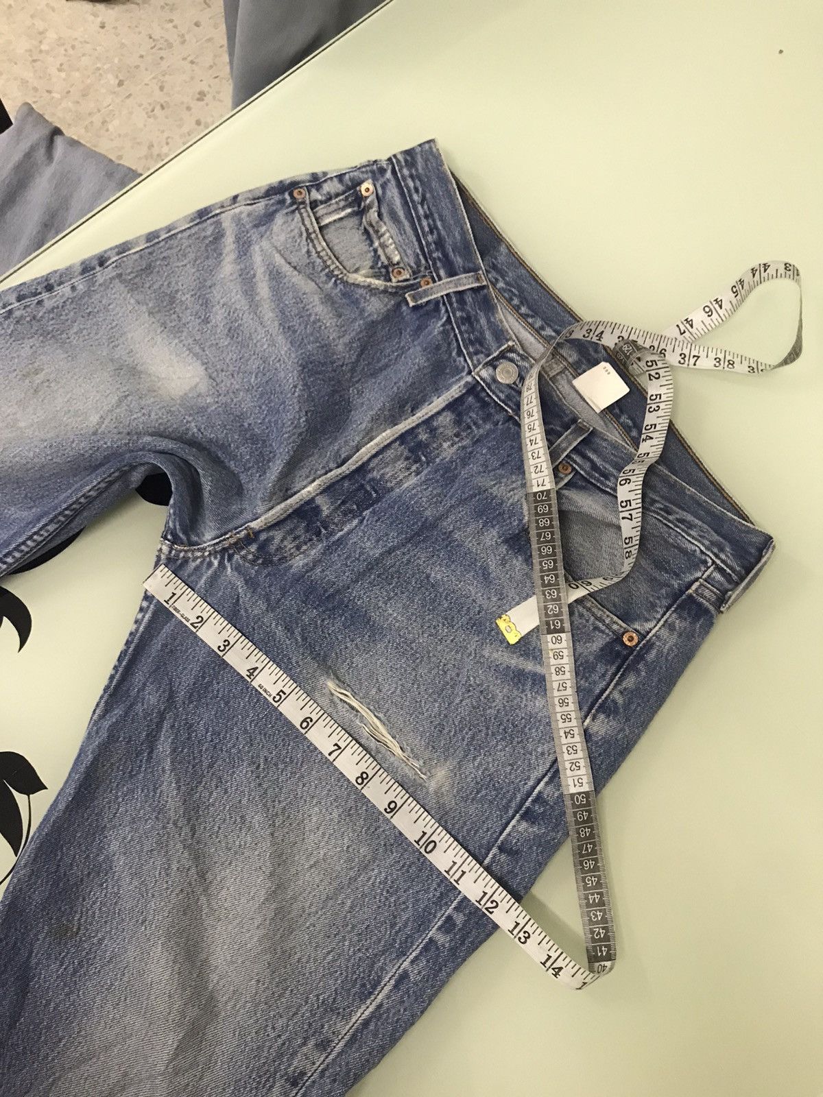 Levi's Vintage Levis 501 Distressed x Kurt Cobain Denim Size US 35 - 19 Thumbnail