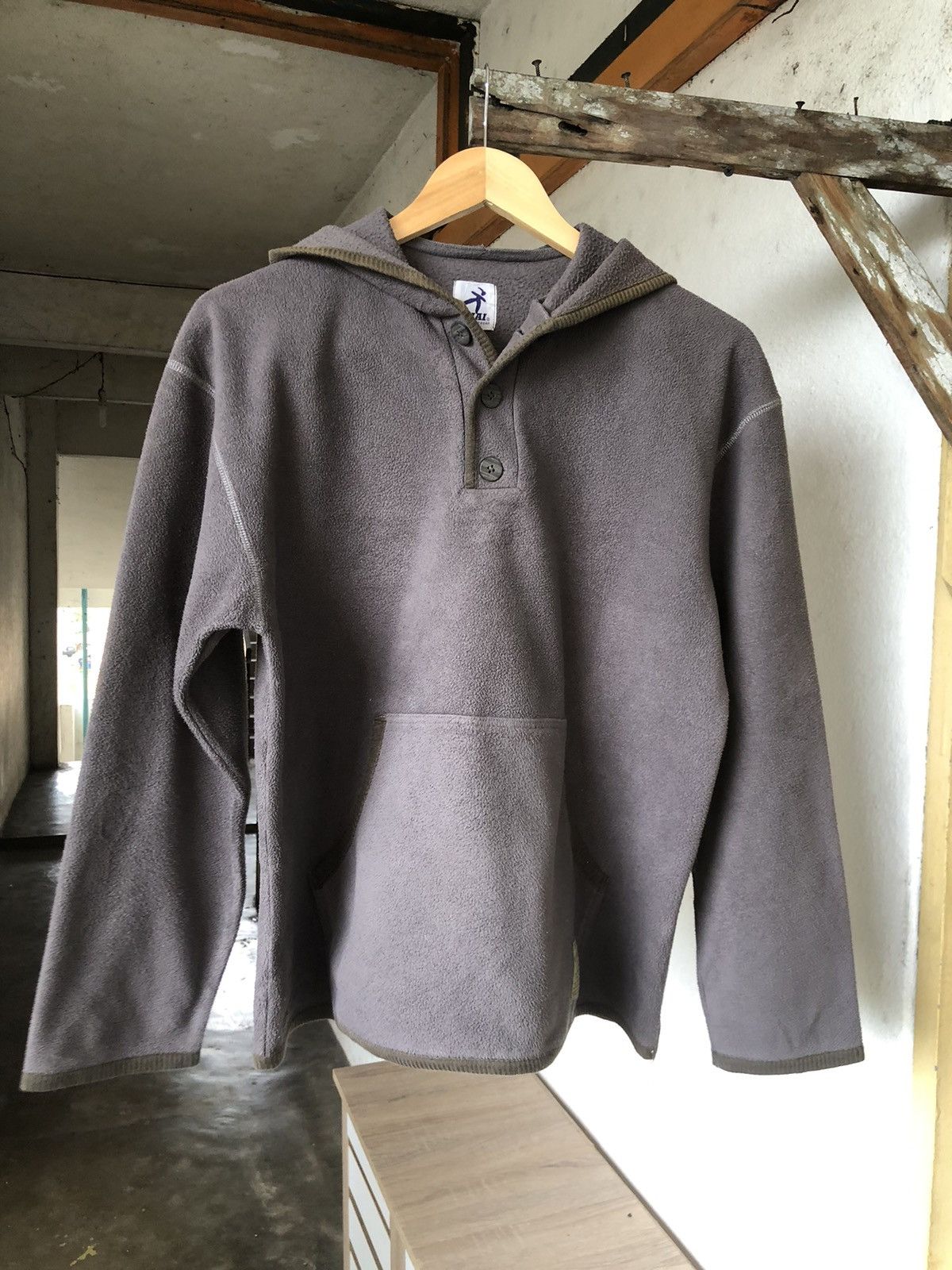 Hai Sporting Gear Vintage Hai Sporting Gear Fleece Sweater Hoodie Size US M / EU 48-50 / 2 - 16 Thumbnail