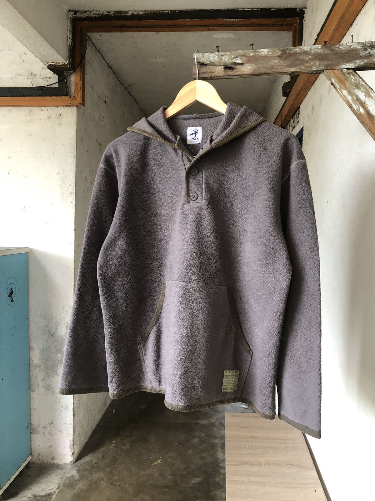 Hai Sporting Gear Vintage Hai Sporting Gear Fleece Sweater Hoodie Size US M / EU 48-50 / 2 - 4 Thumbnail