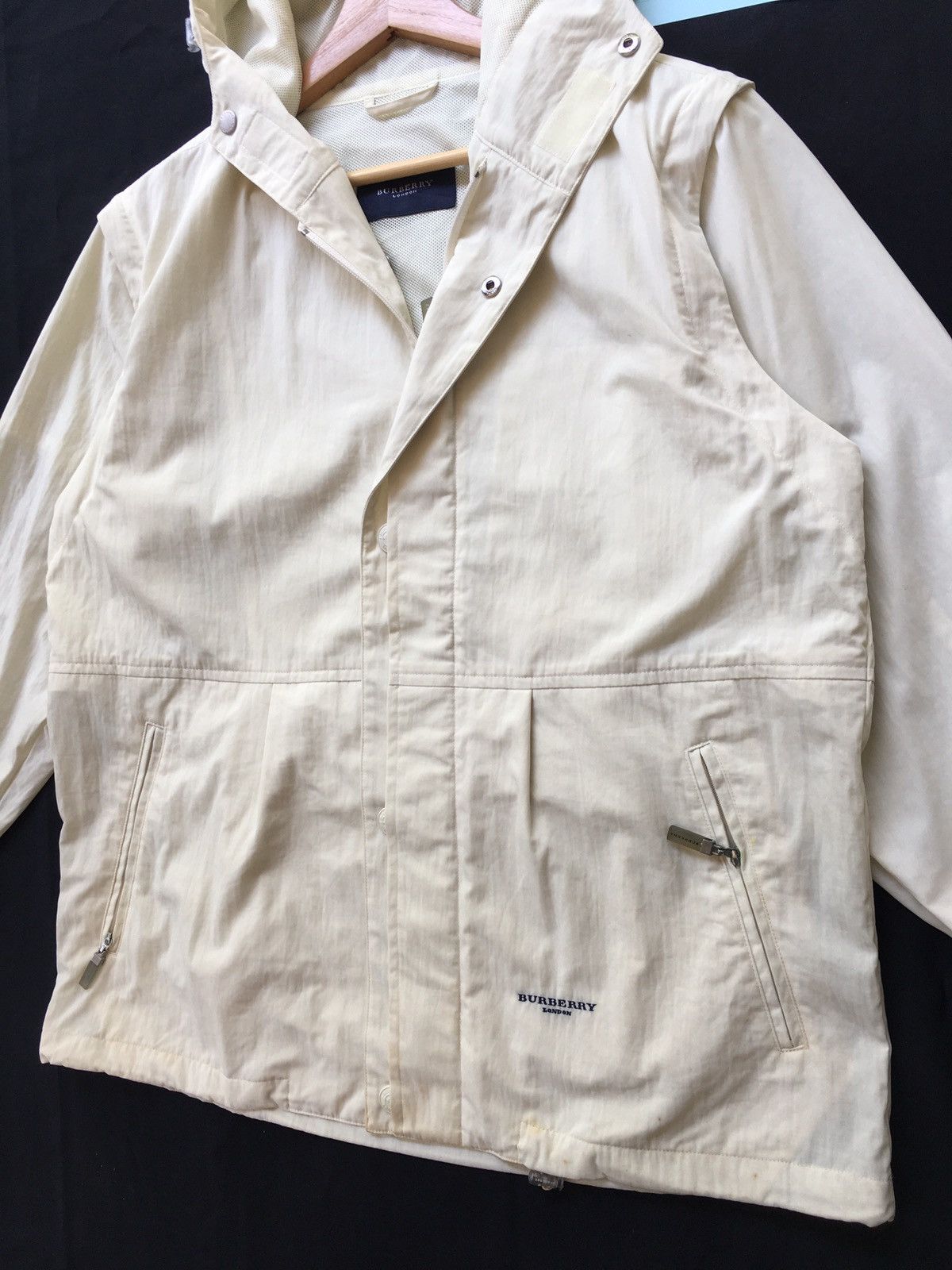 Burberry Vintage Burberry Hoodie Nylon Jacket Size US L / EU 52-54 / 3 - 6 Thumbnail