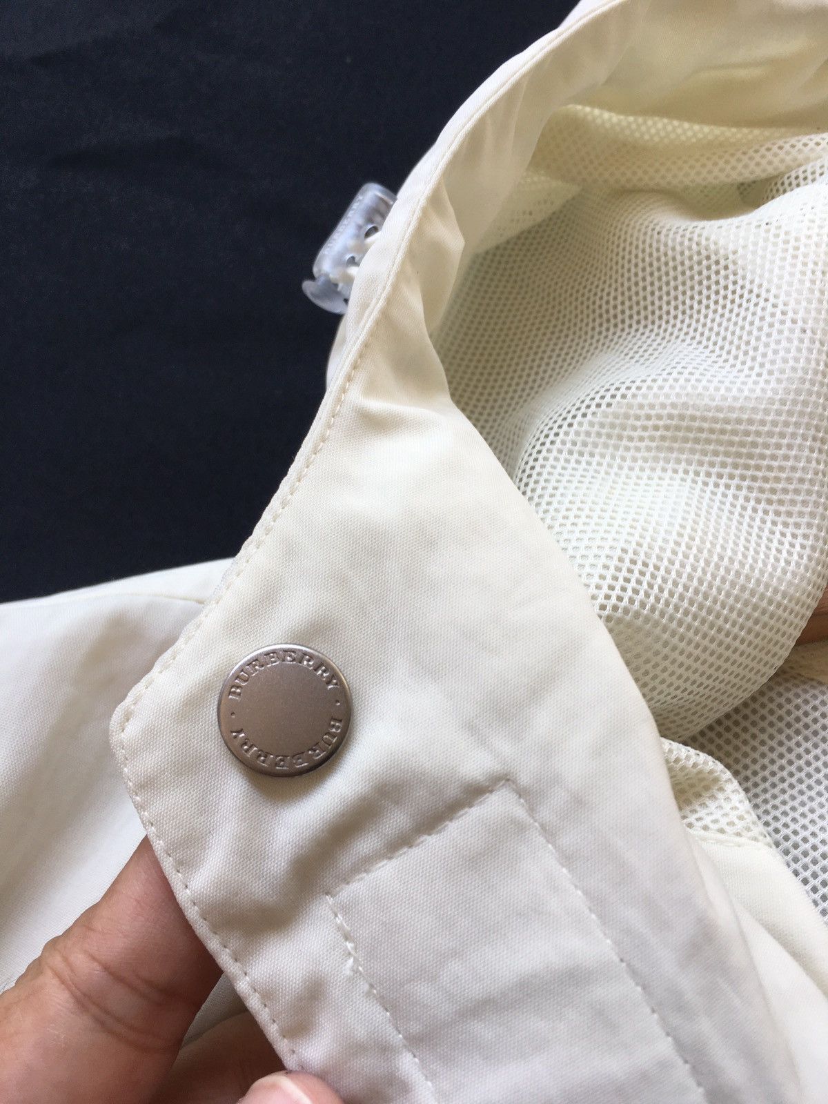 Burberry Vintage Burberry Hoodie Nylon Jacket Size US L / EU 52-54 / 3 - 11 Thumbnail