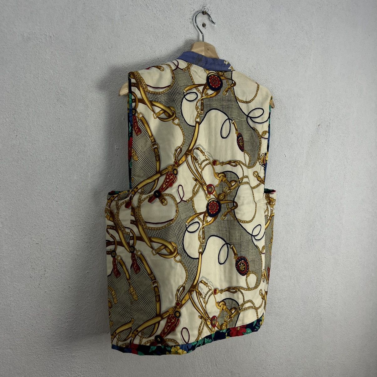 Art Comes First VINTAGE REVERSIBLE VEST TOP COLOURFUL DESIGN HERMES STYLE Size US M / EU 48-50 / 2 - 7 Thumbnail