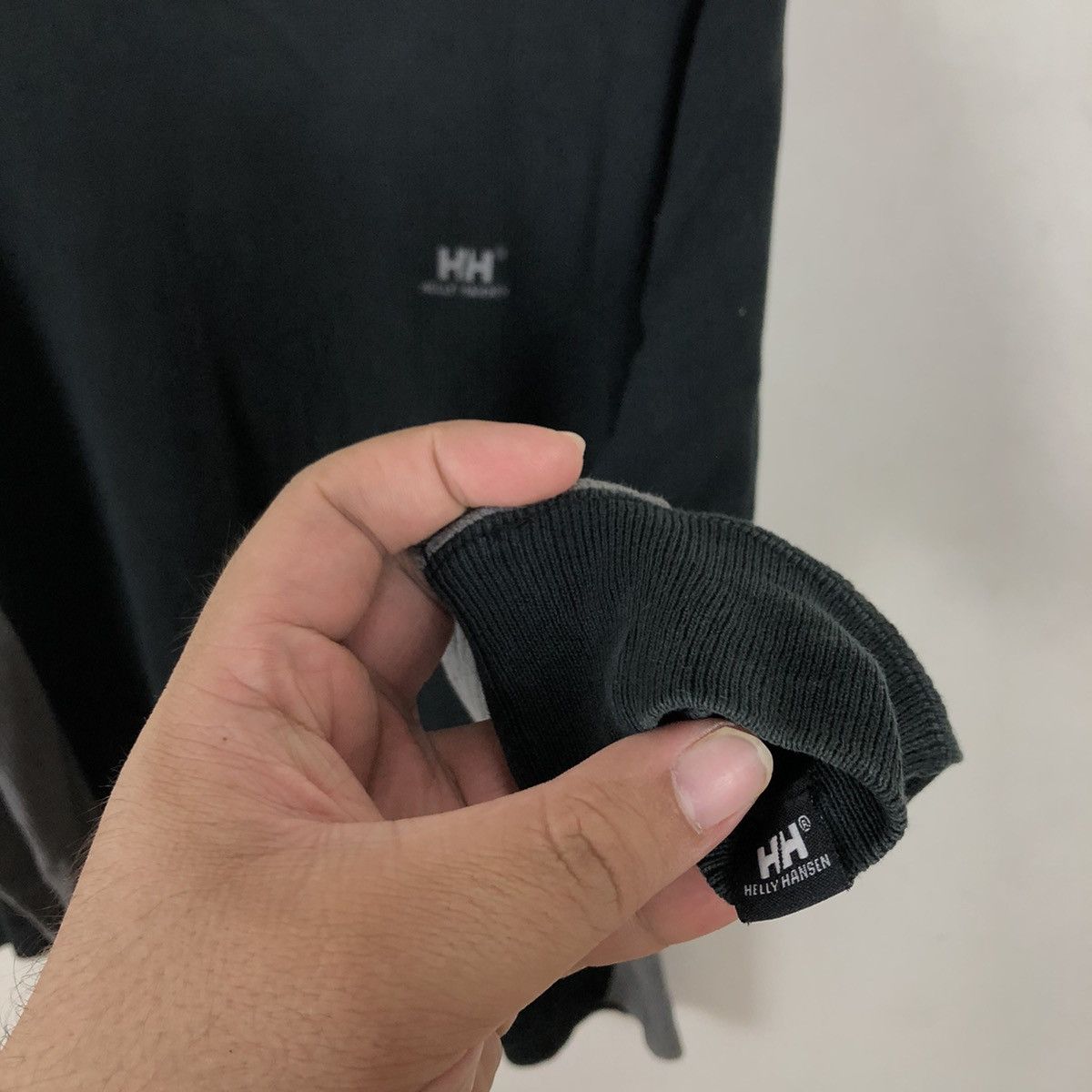 Helly Hansen LONG SLEEVE HELLY HANSEN SMALL LOGO Size US L / EU 52-54 / 3 - 4 Thumbnail