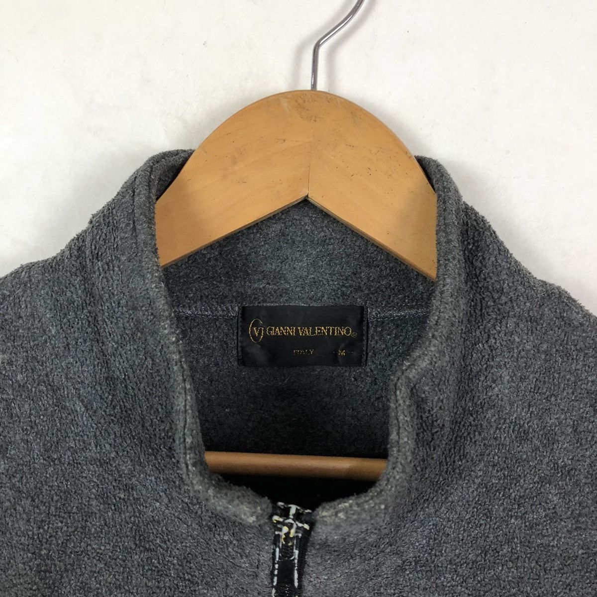 Japanese Brand SLEEVELESS VEST VINTAGE GIANNI VALENTINO Size US M / EU 48-50 / 2 - 5 Thumbnail