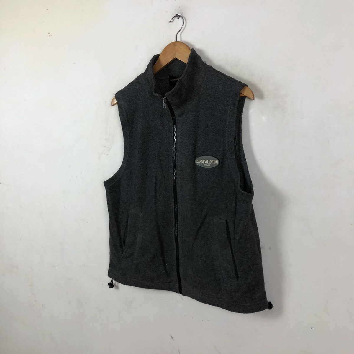 Japanese Brand SLEEVELESS VEST VINTAGE GIANNI VALENTINO Size US M / EU 48-50 / 2 - 2 Thumbnail