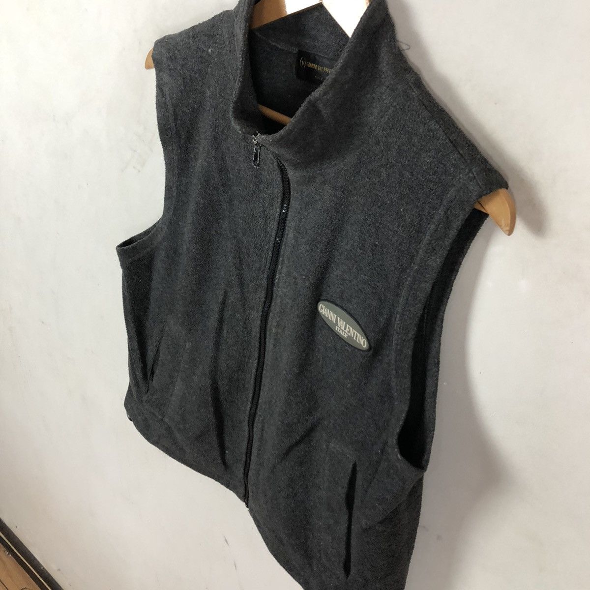 Japanese Brand SLEEVELESS VEST VINTAGE GIANNI VALENTINO Size US M / EU 48-50 / 2 - 4 Thumbnail