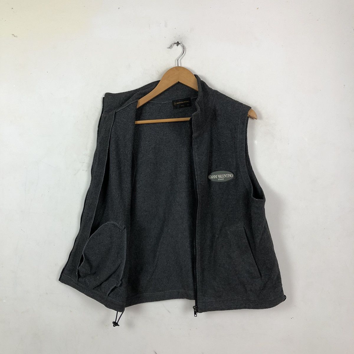 Japanese Brand SLEEVELESS VEST VINTAGE GIANNI VALENTINO Size US M / EU 48-50 / 2 - 7 Thumbnail