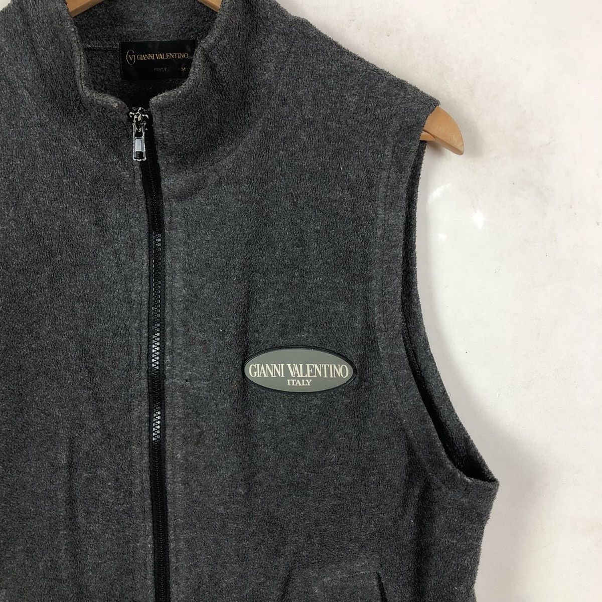 Japanese Brand SLEEVELESS VEST VINTAGE GIANNI VALENTINO Size US M / EU 48-50 / 2 - 3 Thumbnail
