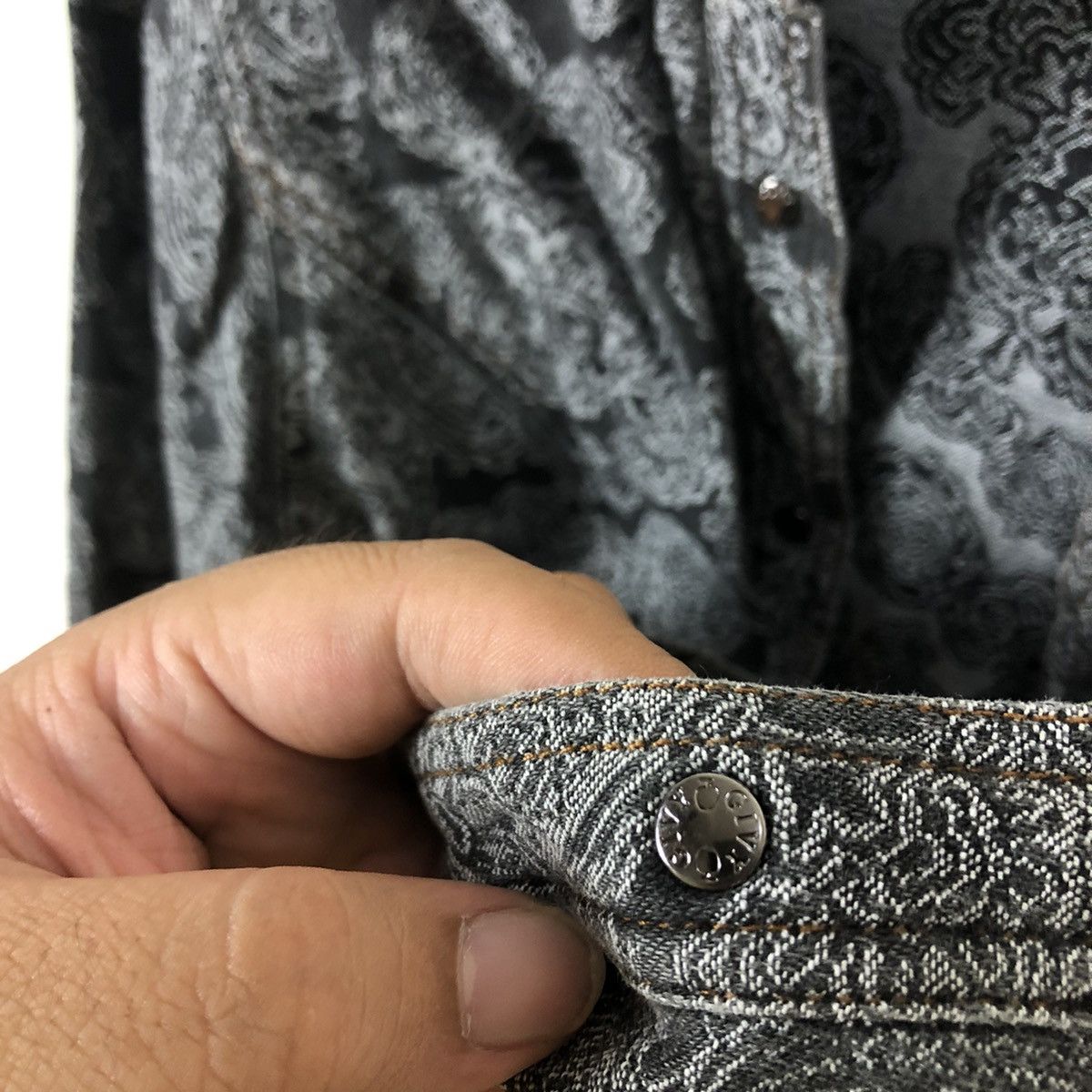 Japanese Brand GIVY BUTTON JACKET BANDDANA DESIGN Size US S / EU 44-46 / 1 - 7 Thumbnail