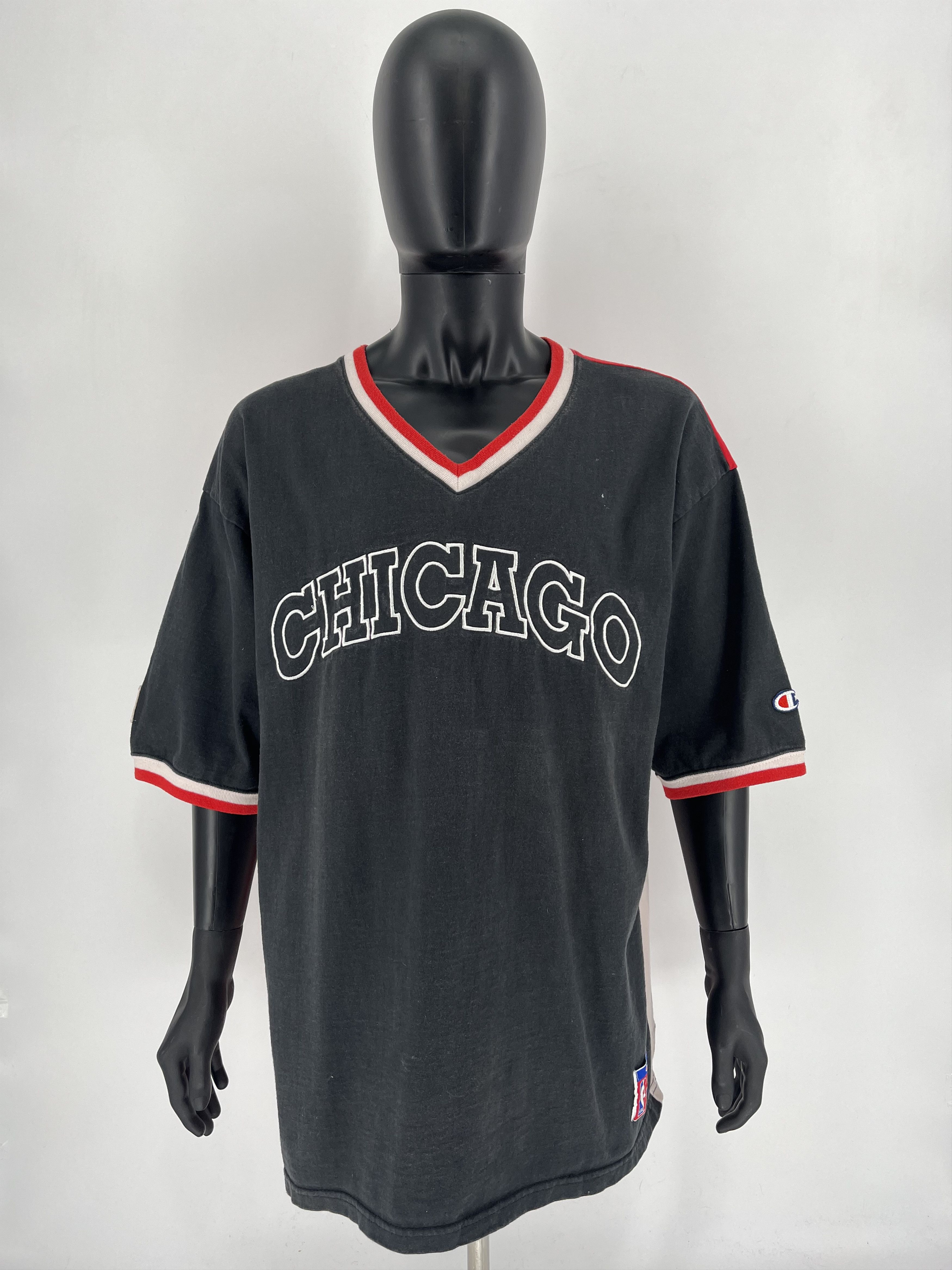 Champion × NBA × Vintage Vintage 90s chempion Chicago Bulls t-Shirt Size US XXL / EU 58 / 5 - 1 Thumbnail