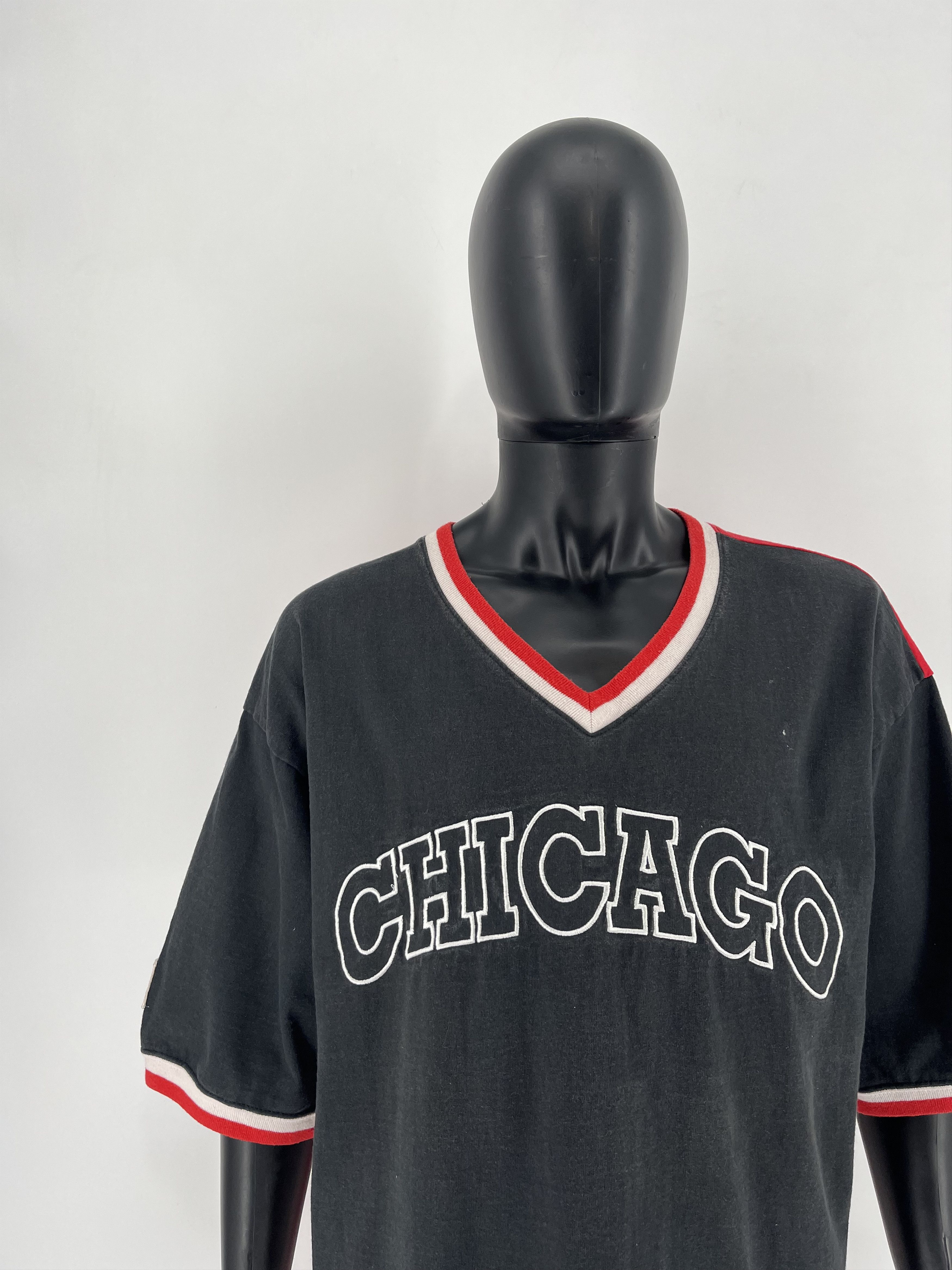 Champion × NBA × Vintage Vintage 90s chempion Chicago Bulls t-Shirt Size US XXL / EU 58 / 5 - 2 Thumbnail