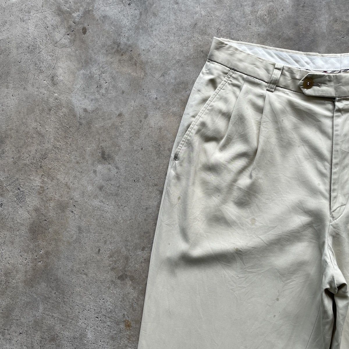 Burberry Vintage Burberry London Cream Trousers Casual Pants W30 Size US 30 / EU 46 - 5 Thumbnail