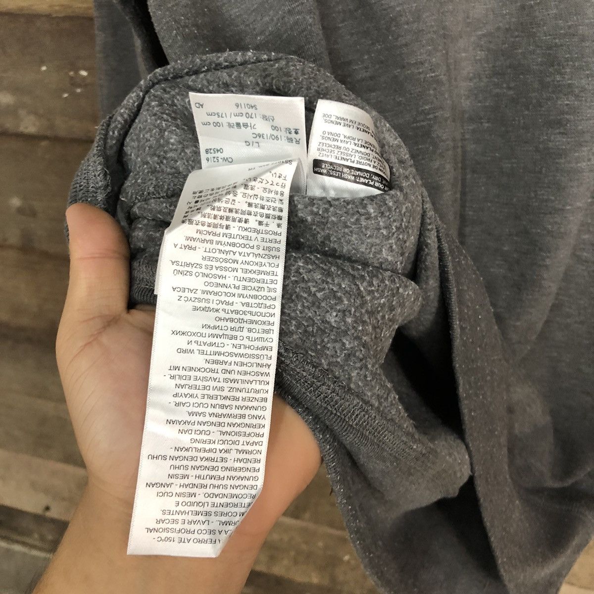 Levi's levis grey plain sweatshirt vintage #134B Size US L / EU 52-54 / 3 - 14 Thumbnail