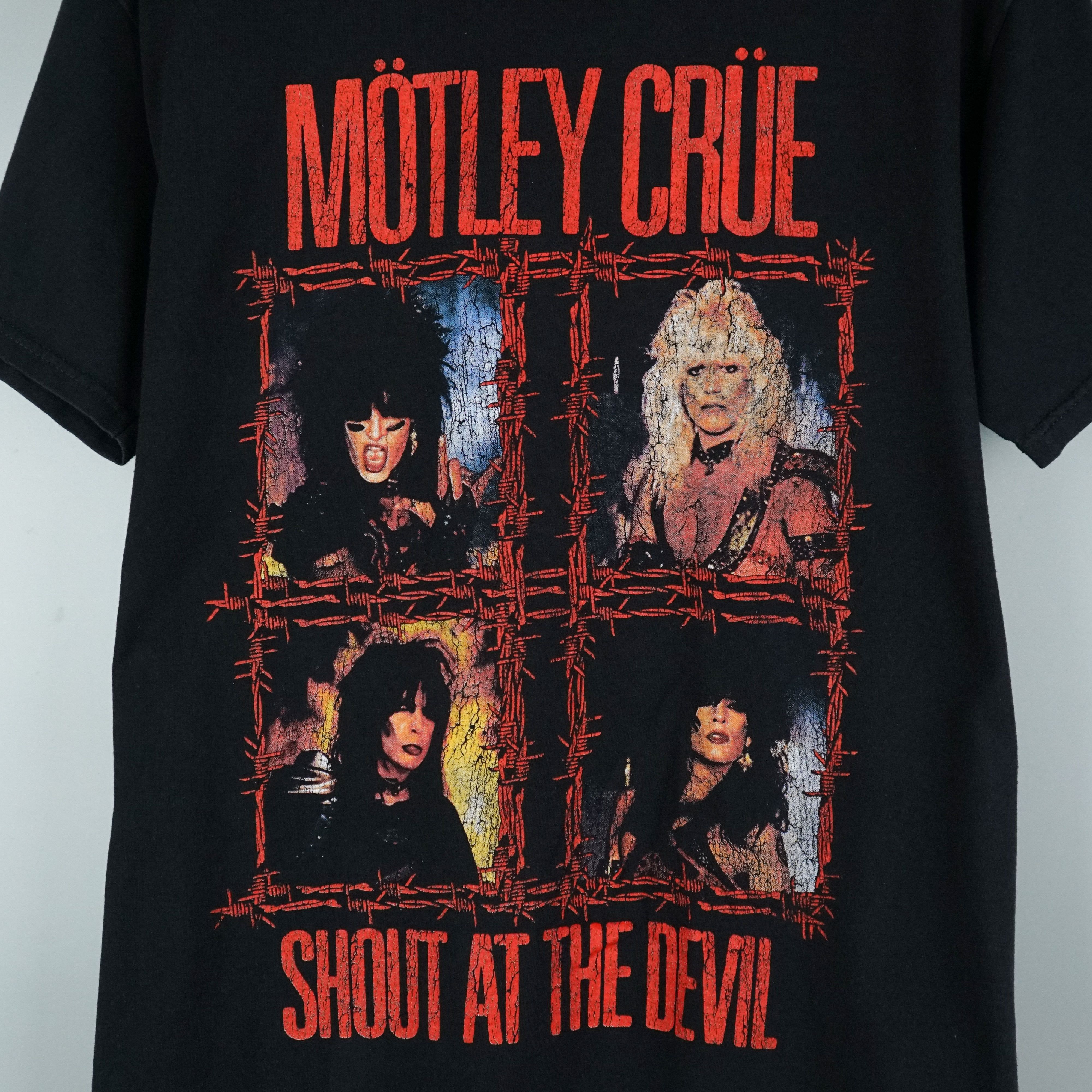 Band Tees × Vintage early 2000s Motley Crue t shirt Size US M / EU 48-50 / 2 - 2 Thumbnail