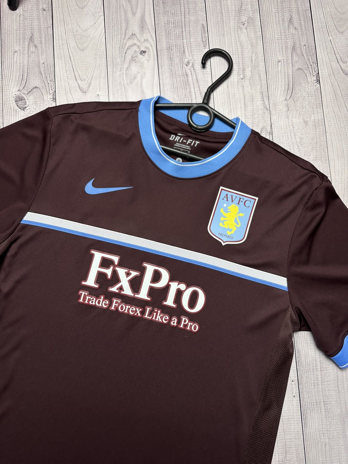 Nike × Vintage Vintage Nike Aston Villa soccer jersey size M rare Sample Size US M / EU 48-50 / 2 - 2 Thumbnail
