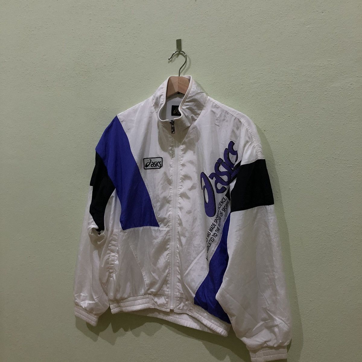 Asics Vintage Asics Big Logo Windbreaker Size US L / EU 52-54 / 3 - 2 Thumbnail