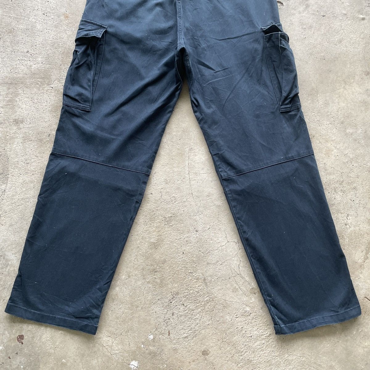 Japanese Brand Japanese Vintage Faded Dark Blue Tactical Cargo Pants Size US 30 / EU 46 - 12 Thumbnail