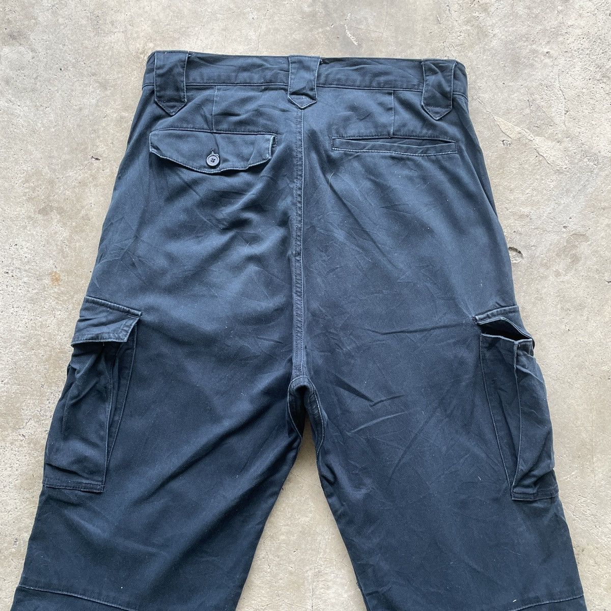Japanese Brand Japanese Vintage Faded Dark Blue Tactical Cargo Pants Size US 30 / EU 46 - 11 Thumbnail