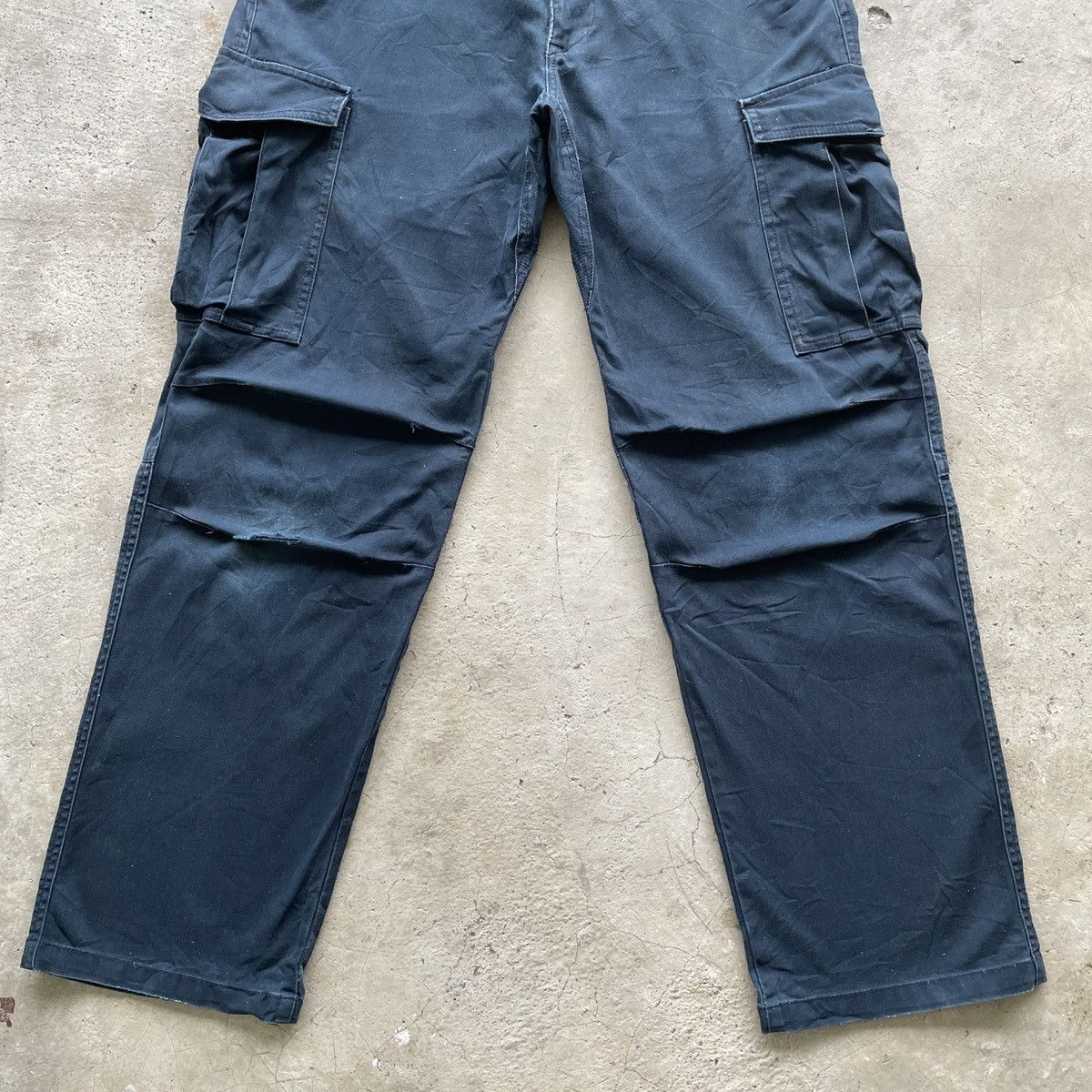 Japanese Brand Japanese Vintage Faded Dark Blue Tactical Cargo Pants Size US 30 / EU 46 - 4 Thumbnail
