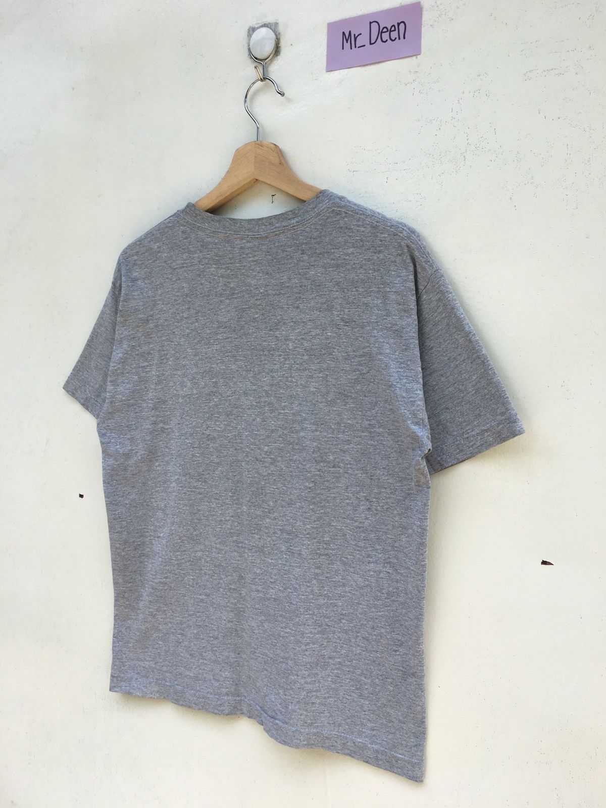 Tommy Hilfiger Vintage Tommy Hilfiger Big Spellout Tshirt Size US M / EU 48-50 / 2 - 16 Thumbnail