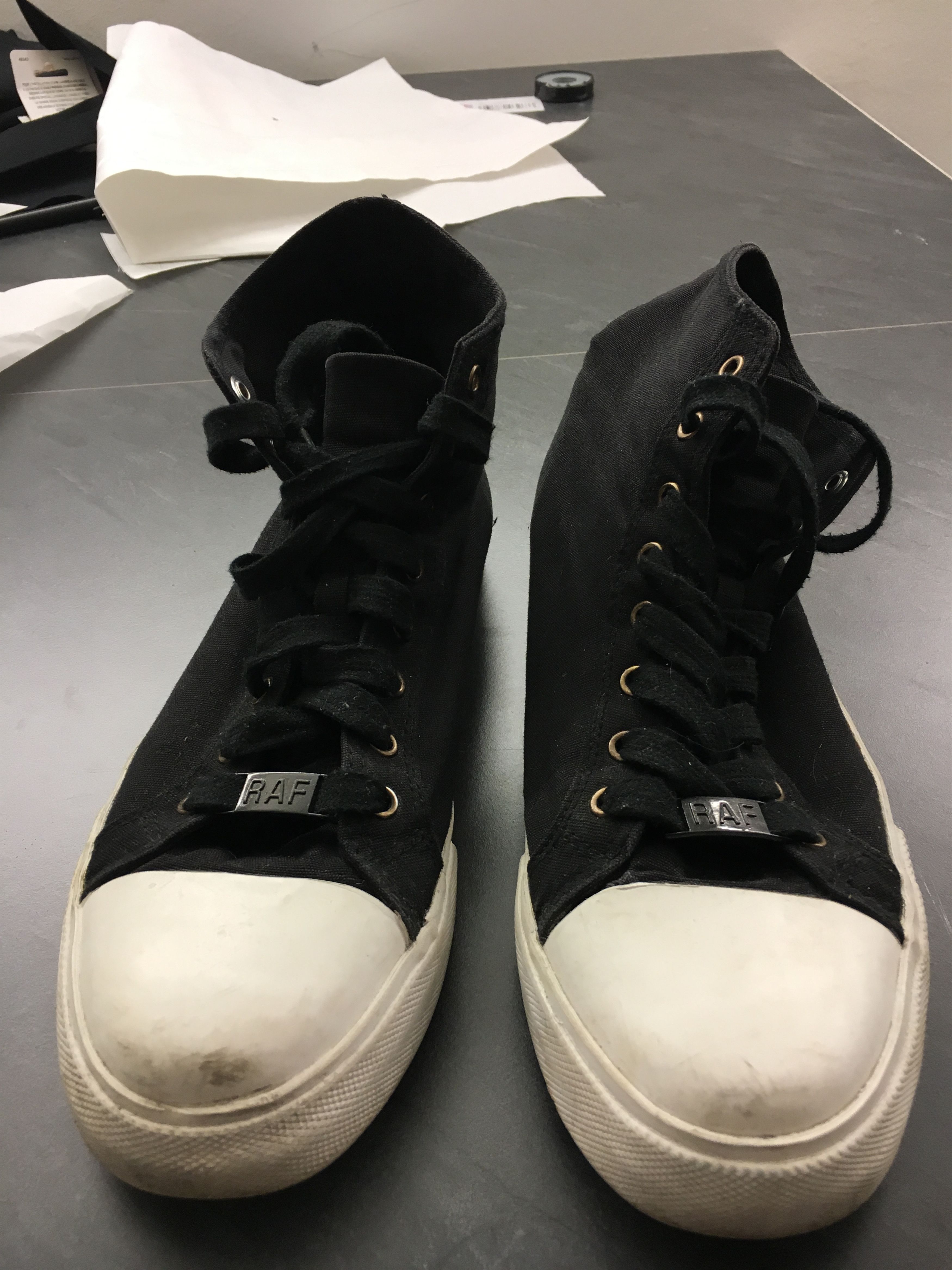 Raf store simons chucks