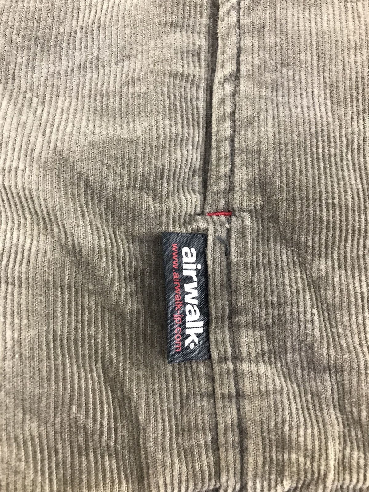 Airwalk Vintage Airwalk Curduroy With Quilted Inner Jacket Size US M / EU 48-50 / 2 - 6 Thumbnail