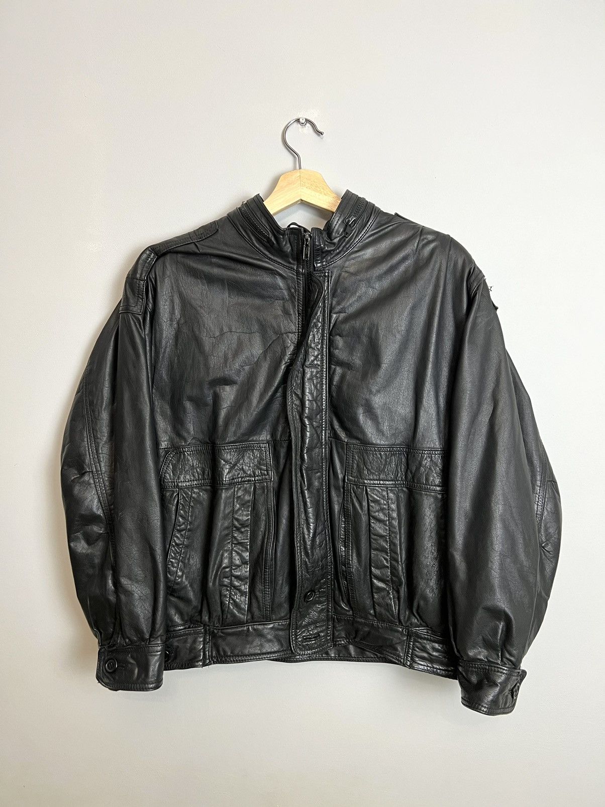 Vintage Vintage Genuine Real Leather Cropped Boxy Jacket Rock Punk Size US M / EU 48-50 / 2 - 1 Thumbnail