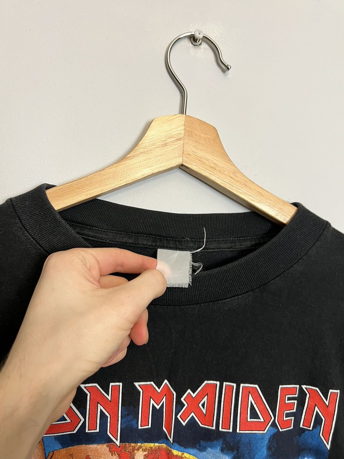 Band Tees 1995 Iron Maiden Year Of The Beast Rock Metal Band 90s Tee Size US XL / EU 56 / 4 - 6 Thumbnail