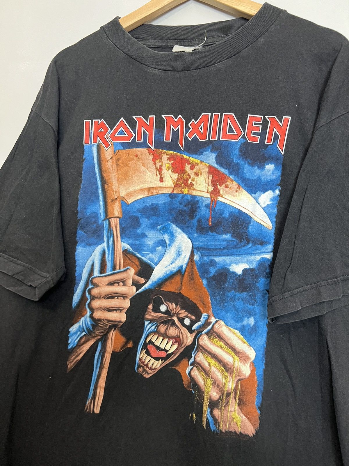 Band Tees 1995 Iron Maiden Year Of The Beast Rock Metal Band 90s Tee Size US XL / EU 56 / 4 - 3 Thumbnail