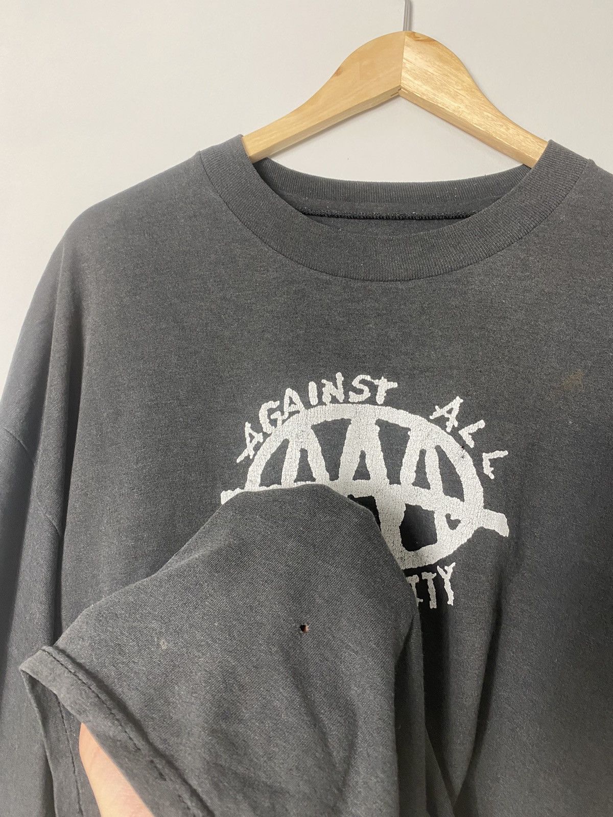 Band Tees 1994 Against All Authority Above The Law Vintage Band Tee Size US XL / EU 56 / 4 - 5 Thumbnail