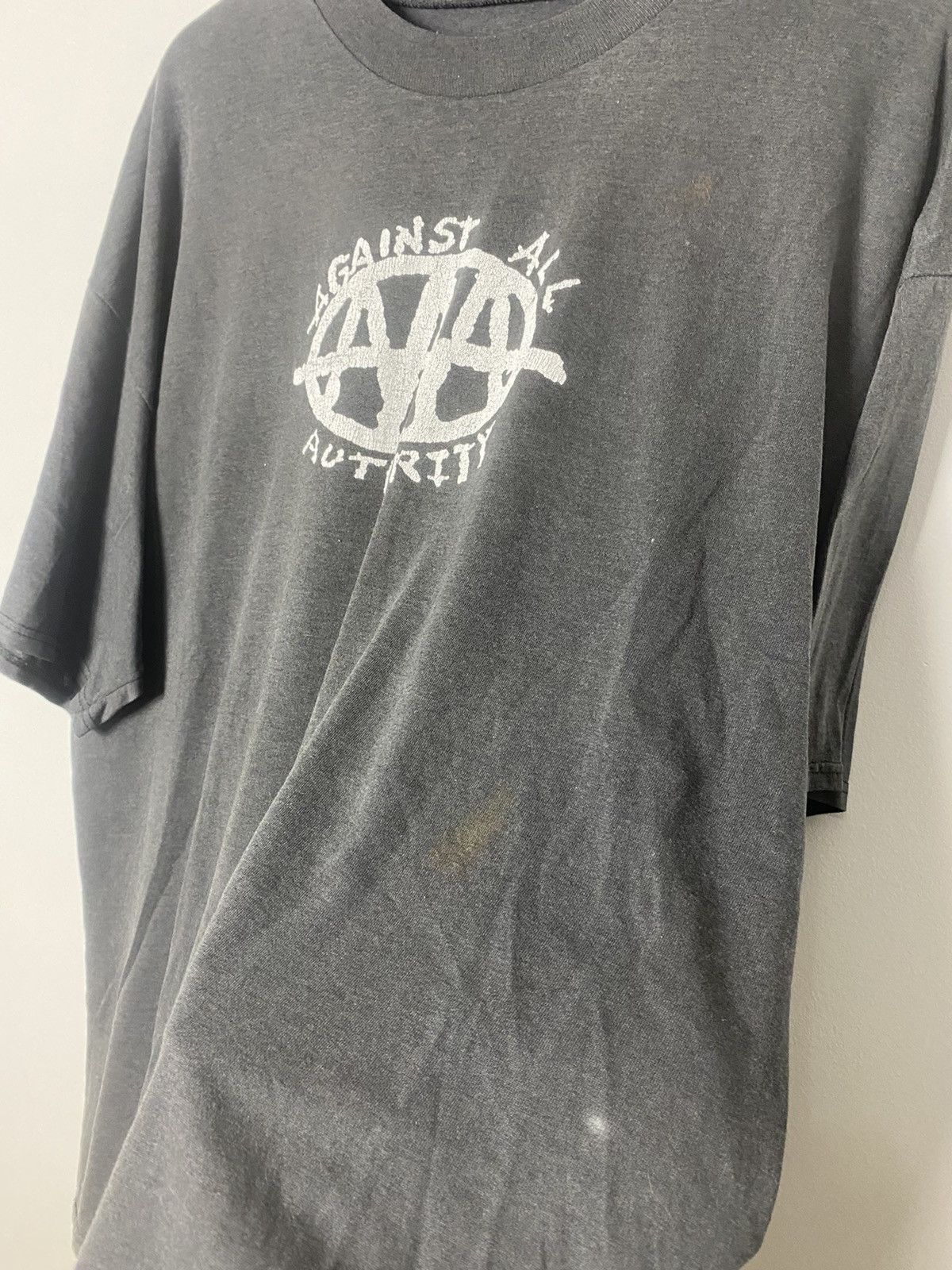 Band Tees 1994 Against All Authority Above The Law Vintage Band Tee Size US XL / EU 56 / 4 - 4 Thumbnail