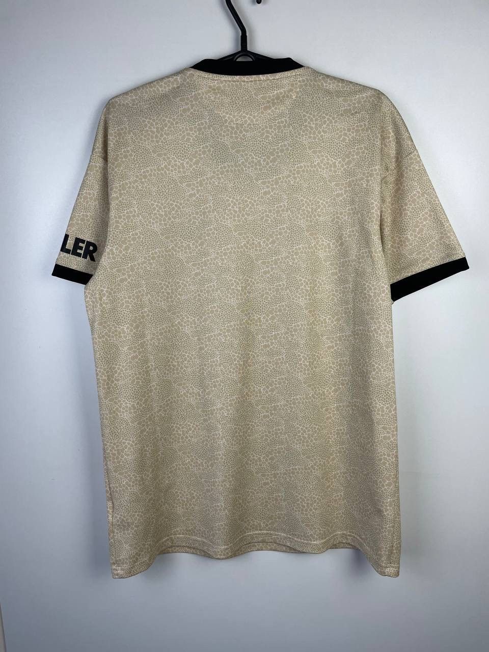 Vintage Manchester United Adidas t-shirt size L Size US L / EU 52-54 / 3 - 4 Thumbnail