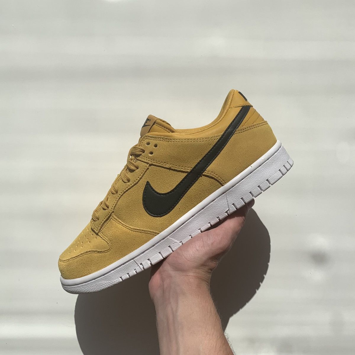 Nike !DS 2017 Nike Dunk Low Mineral Yellow Black Suede Size US 8 / EU 41 - 9 Thumbnail