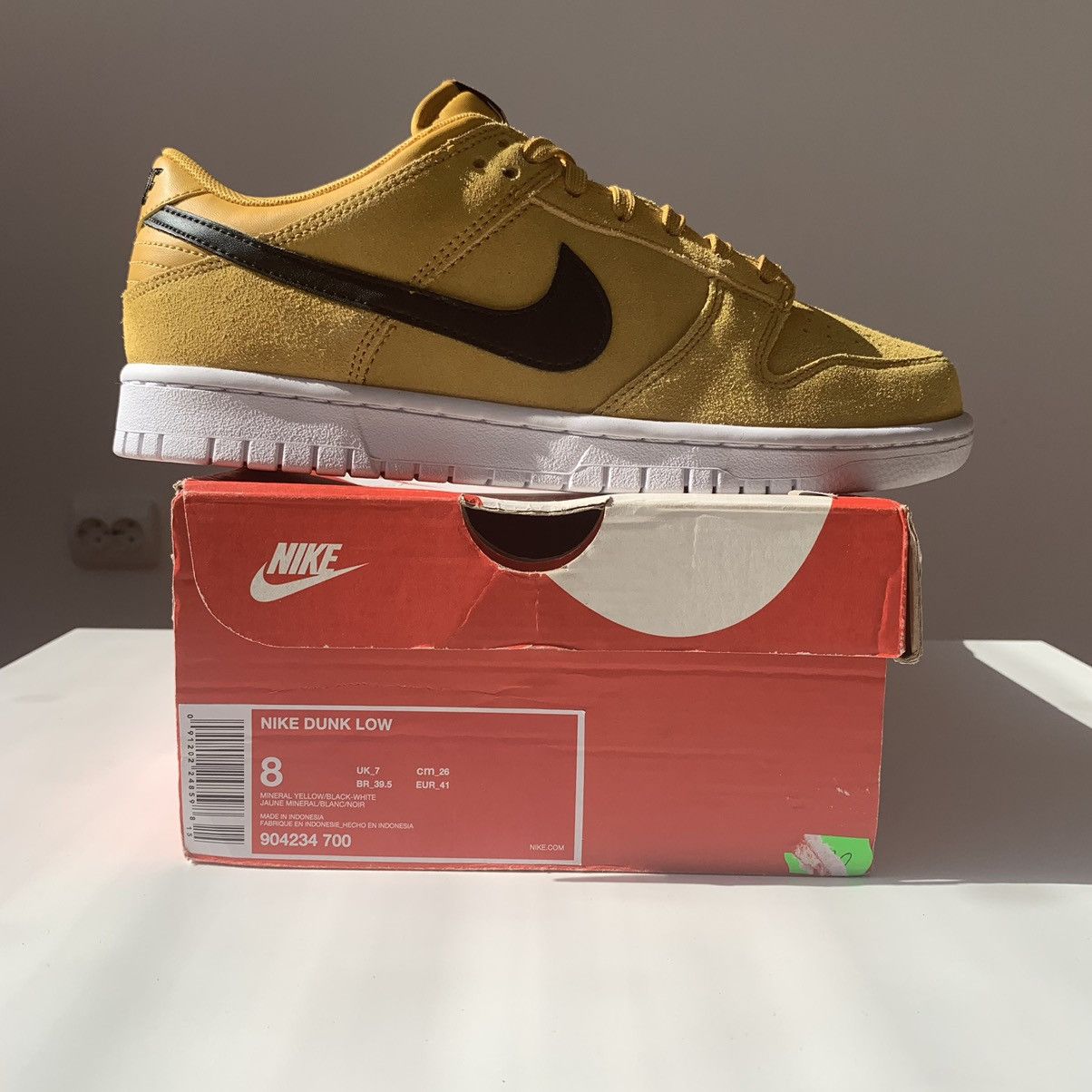Nike !DS 2017 Nike Dunk Low Mineral Yellow Black Suede Size US 8 / EU 41 - 12 Thumbnail
