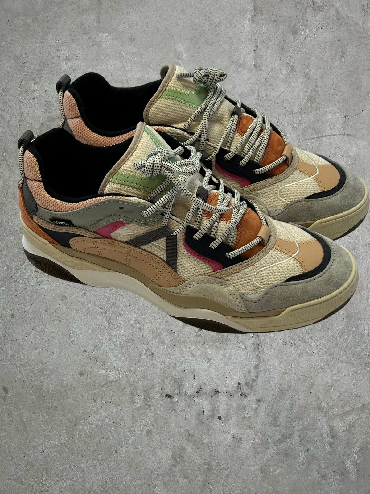 Vans Vans Varix Sneaker Size US 10 / EU 43 - 4 Thumbnail