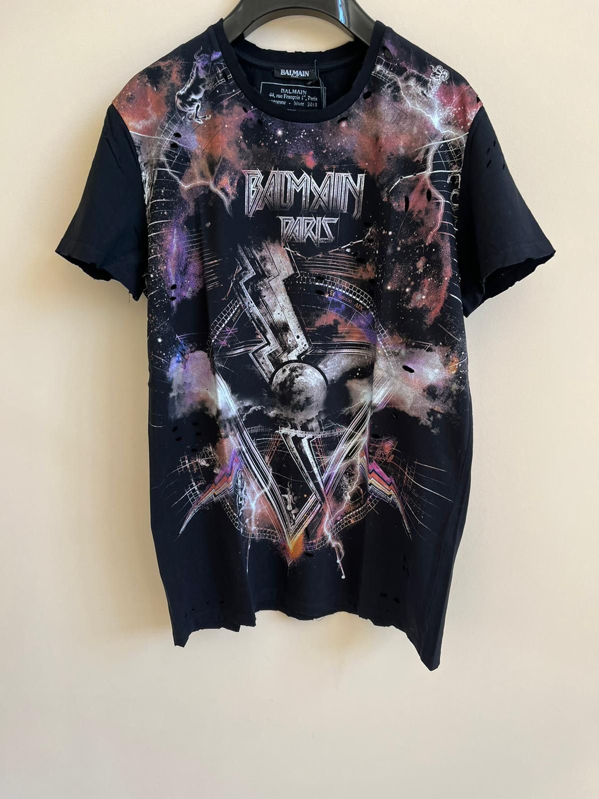 Balmain o1rshd1 Galaxy Logo Tee in Black / Multi Size US XL / EU 56 / 4 - 9 Thumbnail