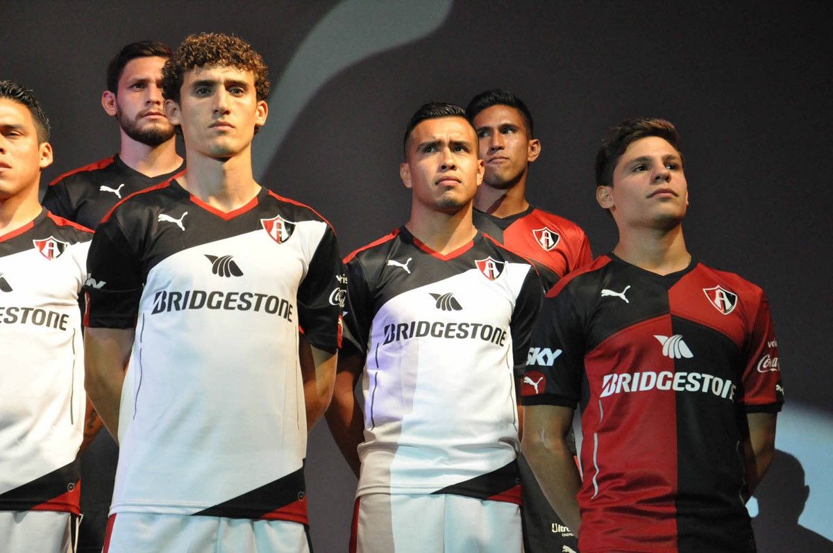 Puma 2015 2016 Atlas Guadalajara Mexico Puma Away Soccer Jersey M Size US M / EU 48-50 / 2 - 2 Thumbnail