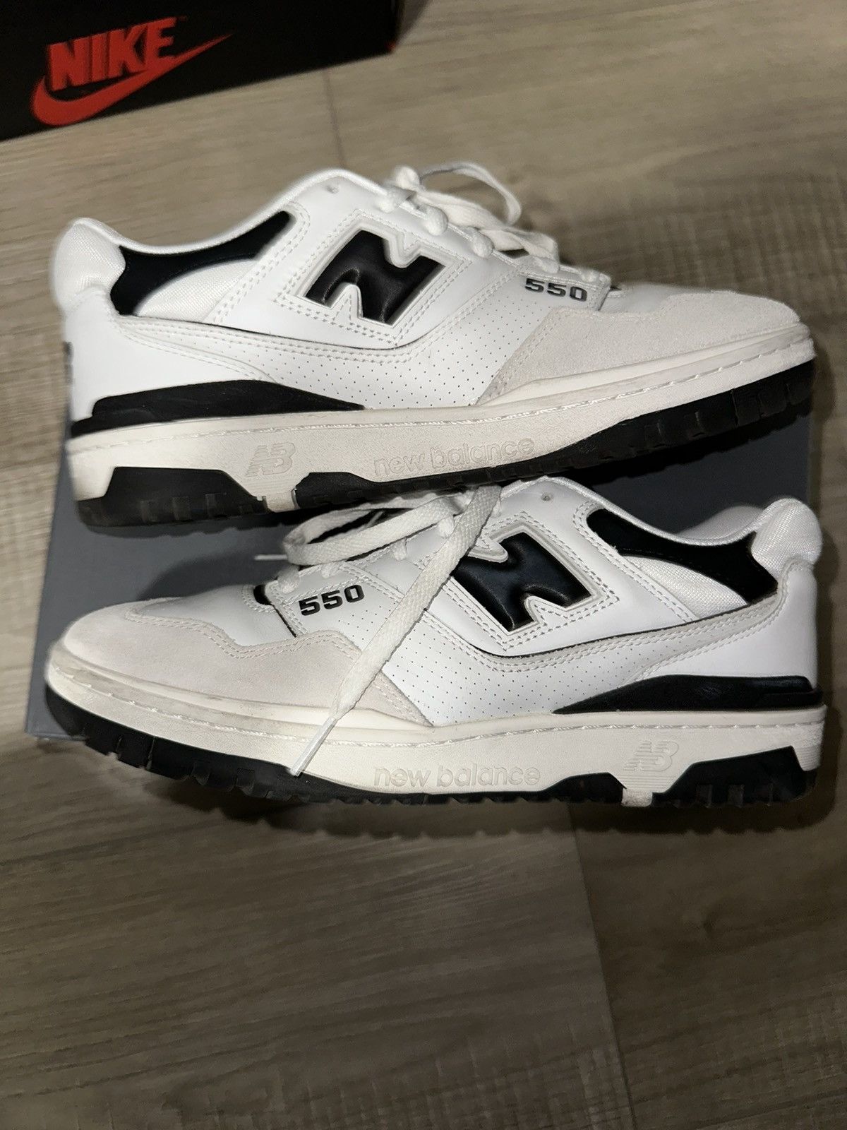 New Balance New Balance 550 Sea Salt Black Size US 10 / EU 43 - 1 Thumbnail