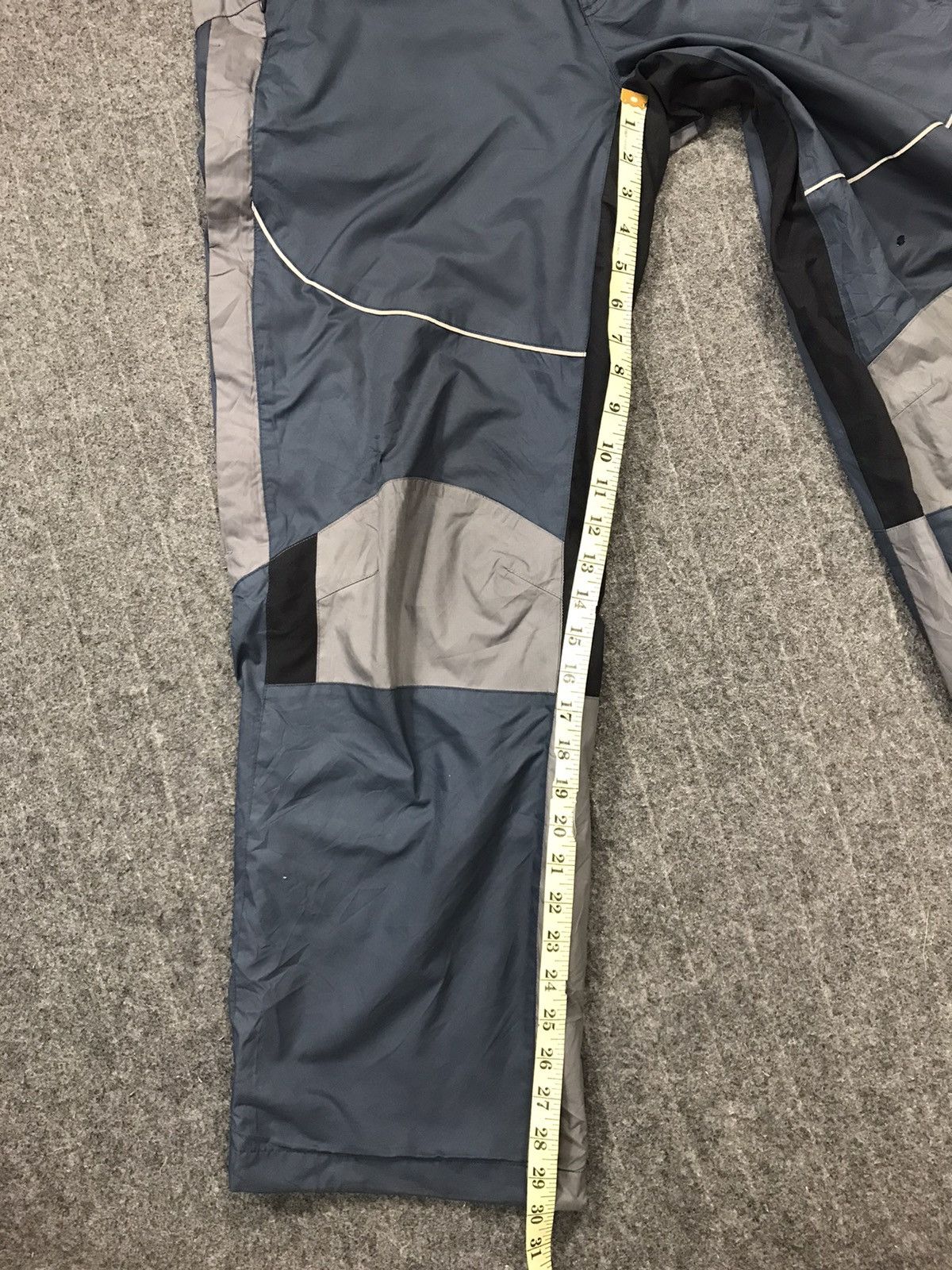 Nike Nike Athletic Tracksuit Pant Jogger Streetwear Big Logo Size US 32 / EU 48 - 13 Thumbnail