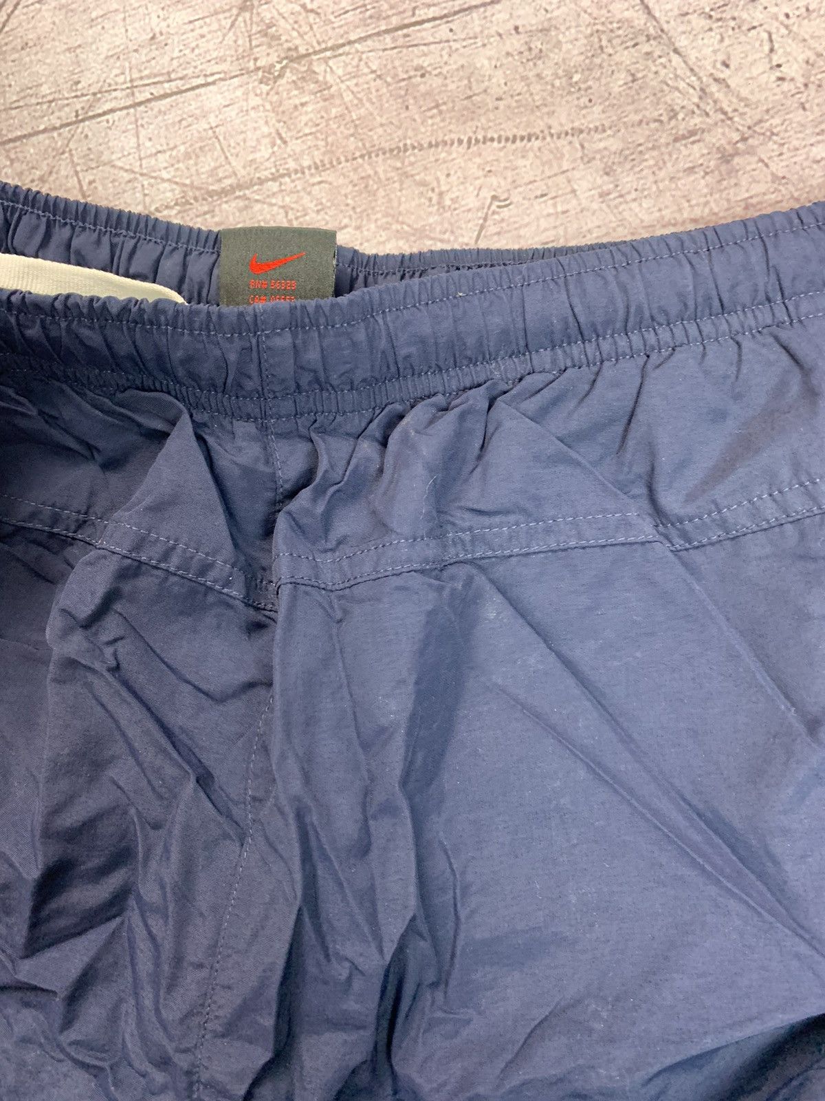 Nike Vintage Nike Nylon Shorts Size US 32 / EU 48 - 4 Thumbnail