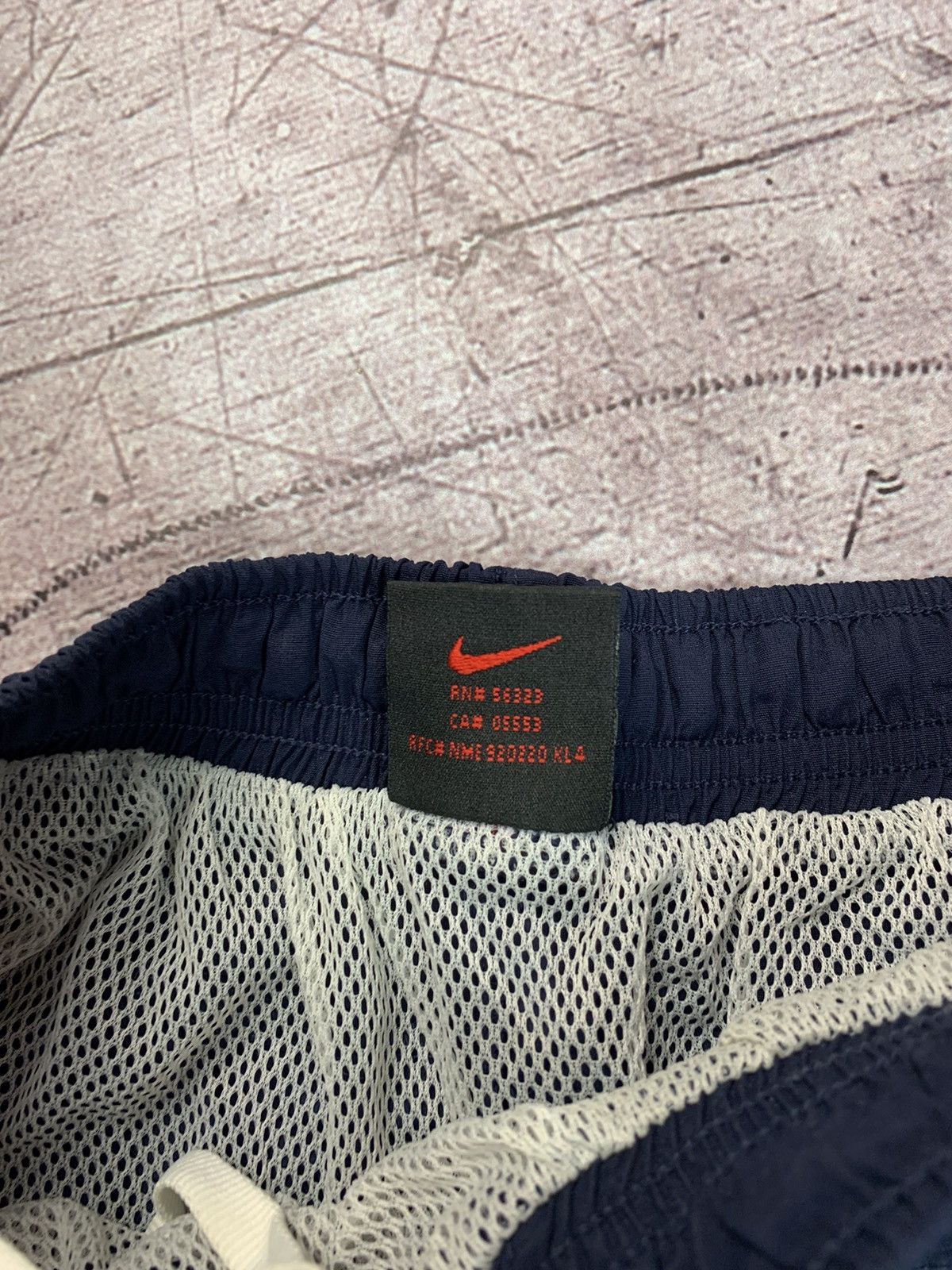 Nike Vintage Nike Nylon Shorts Size US 32 / EU 48 - 7 Thumbnail