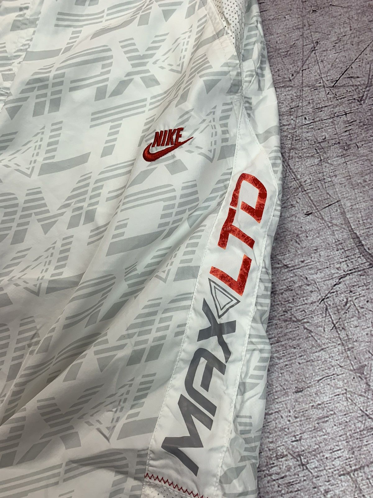 Nike × Vintage Nike Vintage Y2K Shorts Size US 32 / EU 48 - 5 Thumbnail