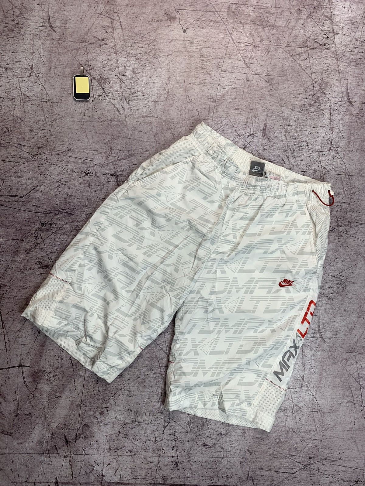 Nike × Vintage Nike Vintage Y2K Shorts Size US 32 / EU 48 - 1 Thumbnail