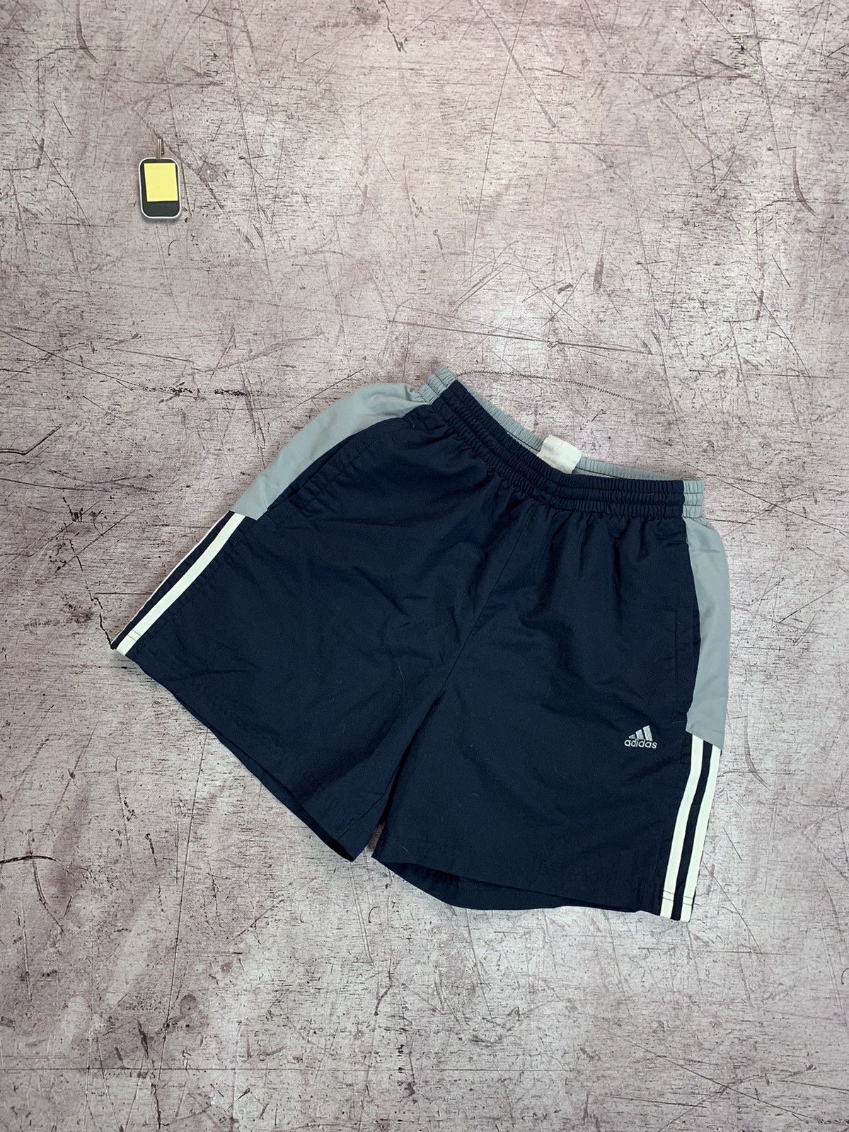 Adidas Adidas Vintage Hype Shorts Size US 32 / EU 48 - 1 Thumbnail