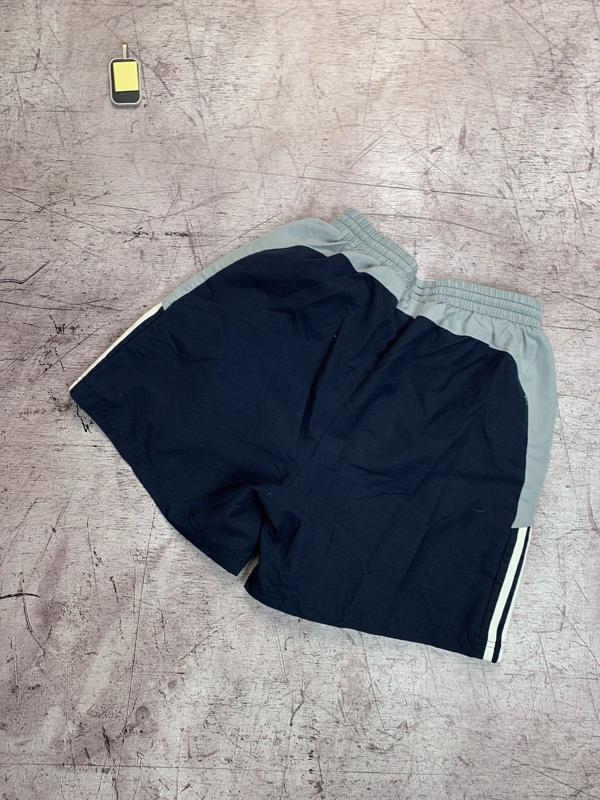 Adidas Adidas Vintage Hype Shorts Size US 32 / EU 48 - 2 Thumbnail