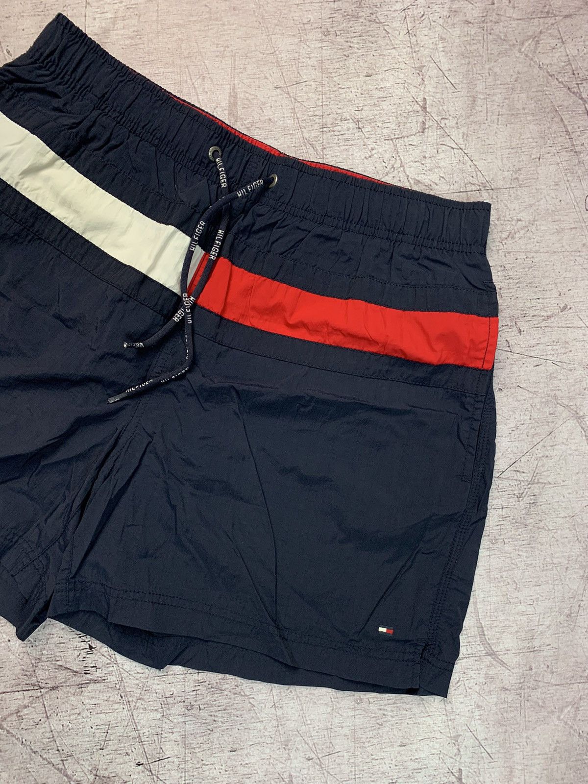 Tommy Hilfiger Vintage Tommy Hilfiger Y2K Shorts Size US 32 / EU 48 - 3 Thumbnail