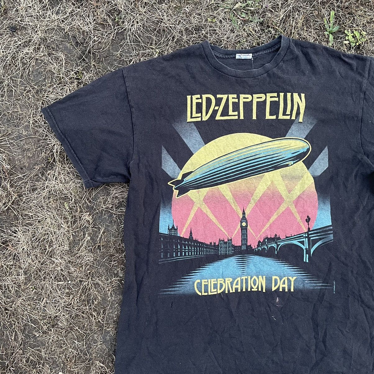 Vintage Vintage 90s Led Zeppelin Band Tee Sun Faded Graphic Grunge L Size US L / EU 52-54 / 3 - 2 Thumbnail